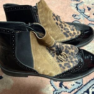 BeautiFeel Black and Brown Leopard Ankle Boots